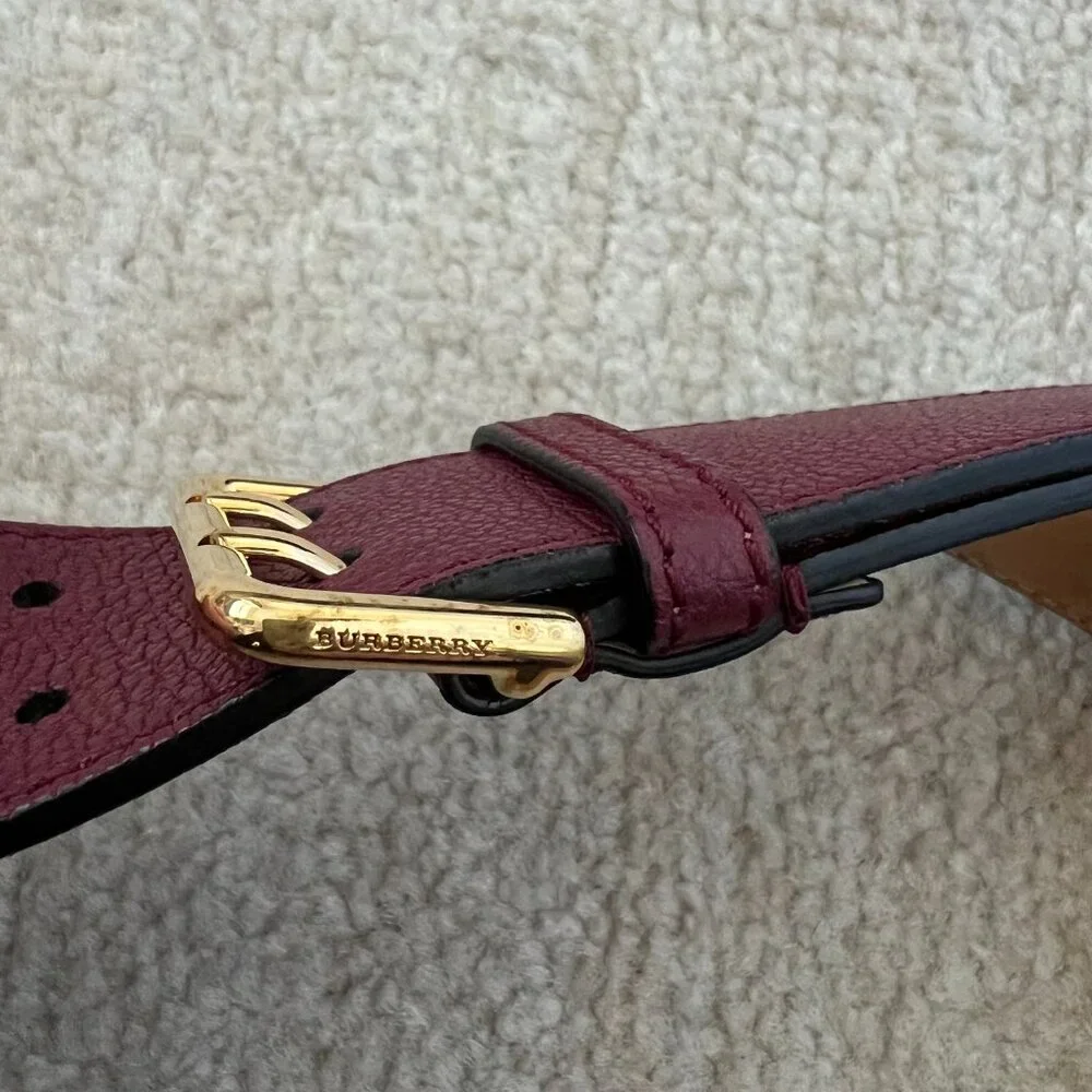 Burberry Leather Grommet Belt 30/75